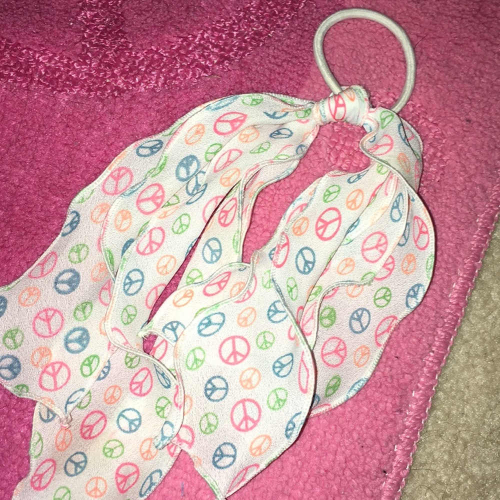 Peace sign hair accessory